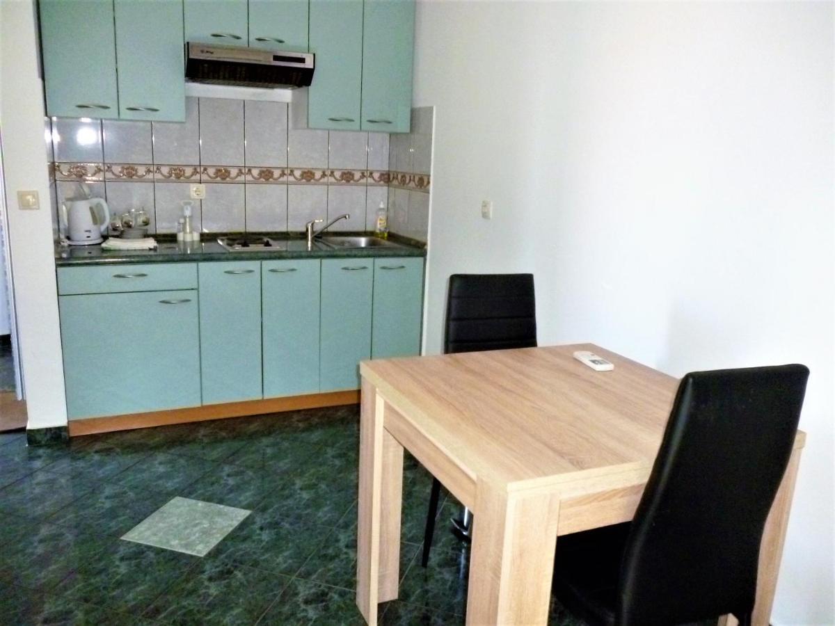 Apartments & Rooms Lucie Поседарье Экстерьер фото