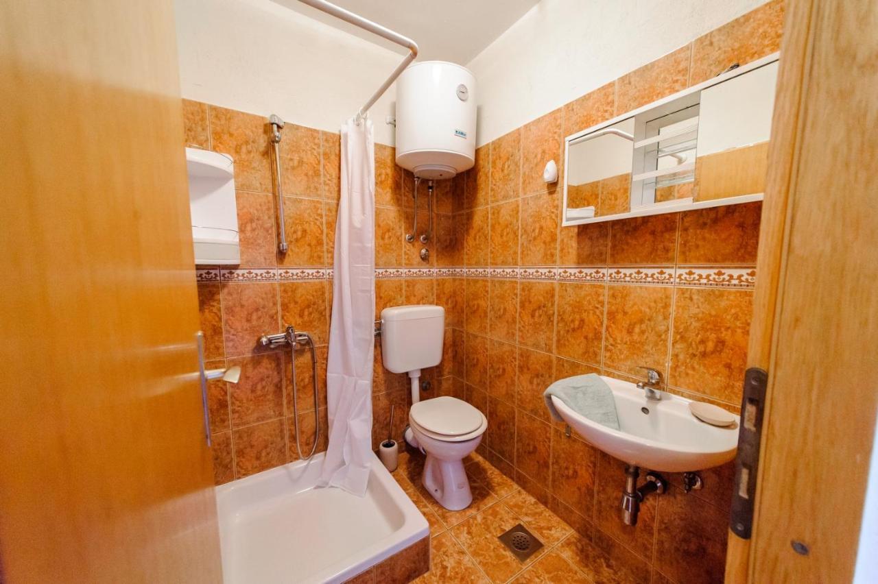 Apartments & Rooms Lucie Поседарье Экстерьер фото